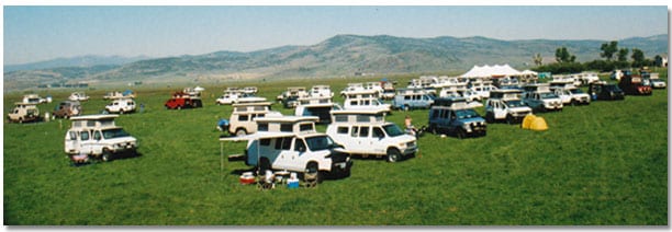 Rally vans covering the field